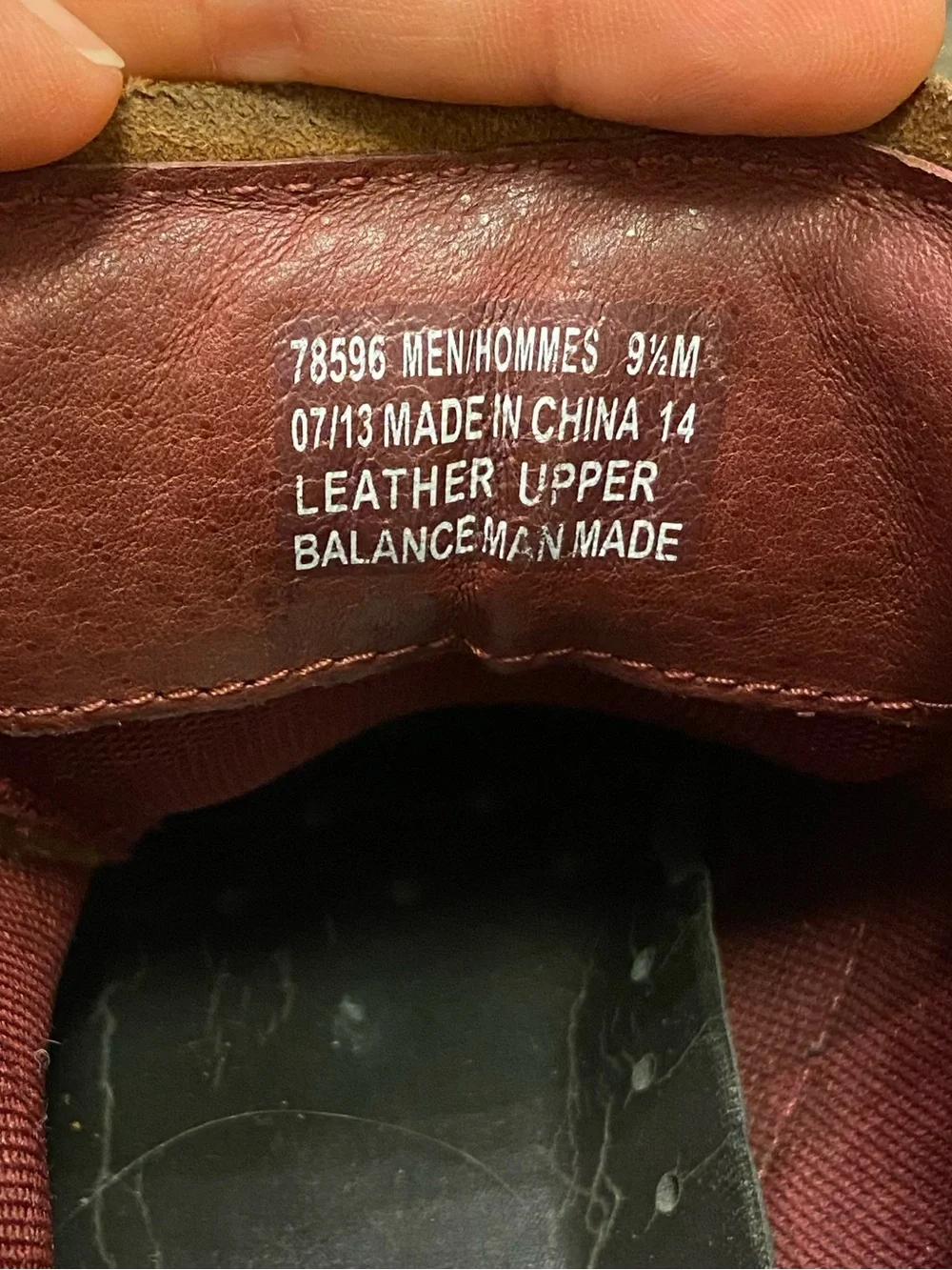 Clarks Morris Peak Brown Leather Chukka Boots with Yellow Laces